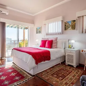 Anchor Bay Guest house Cape Town