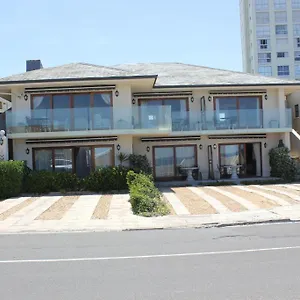 Mt Bijoux Preferred Bed & Breakfast Bloubergstrand
